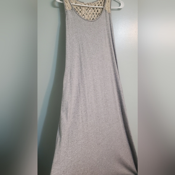 Hem & Thread dress - Picture 2 of 6